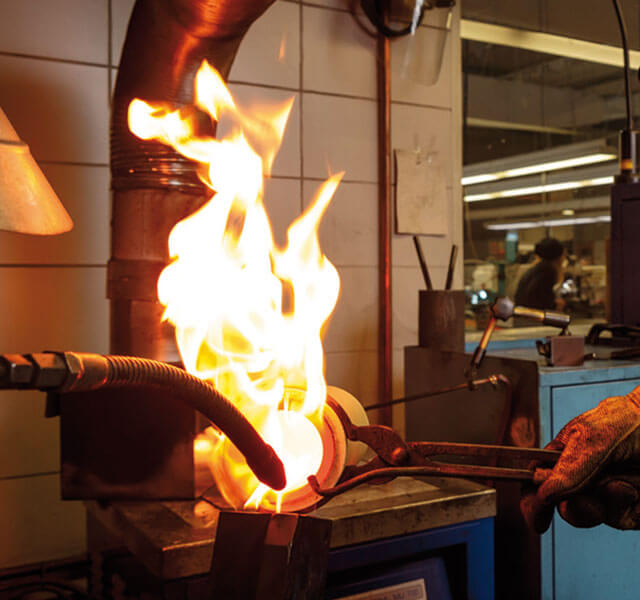 pages.aboutWeddingRingManufacturing